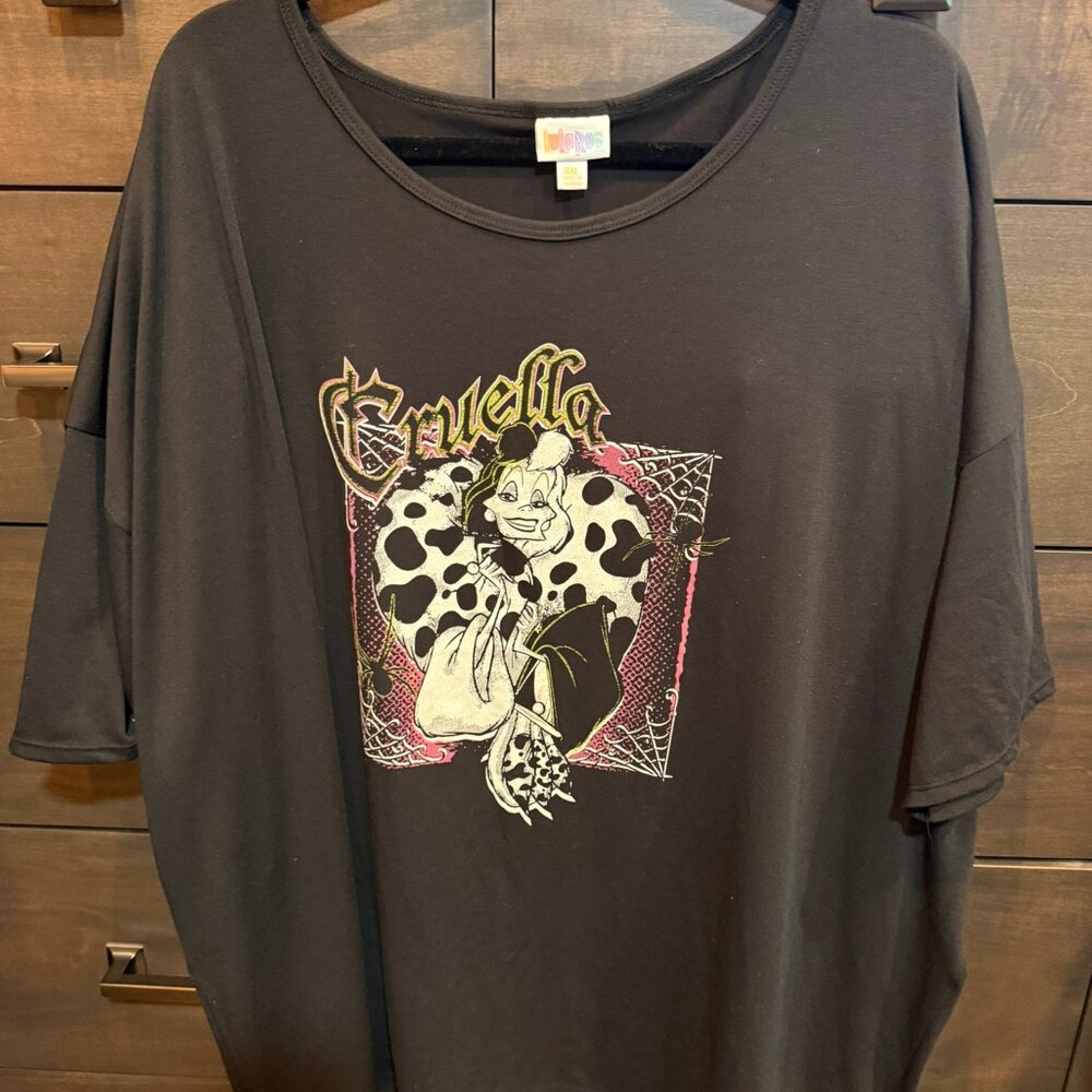 LuLaRoe 'Cruella' IRMA Top 3X